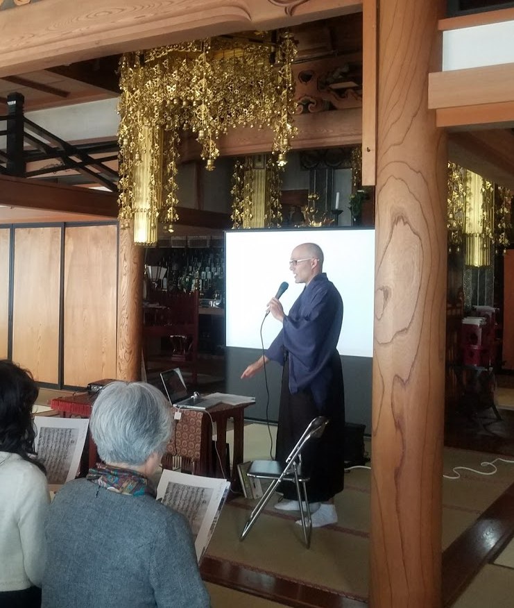 James Baskind lecturing at Jōgenji temple, Nagoya, 2017